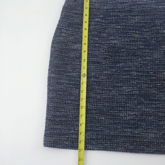 Banana 🍌 Republic |Navy White Italian Tweed Skirt - Picture 3 of 8